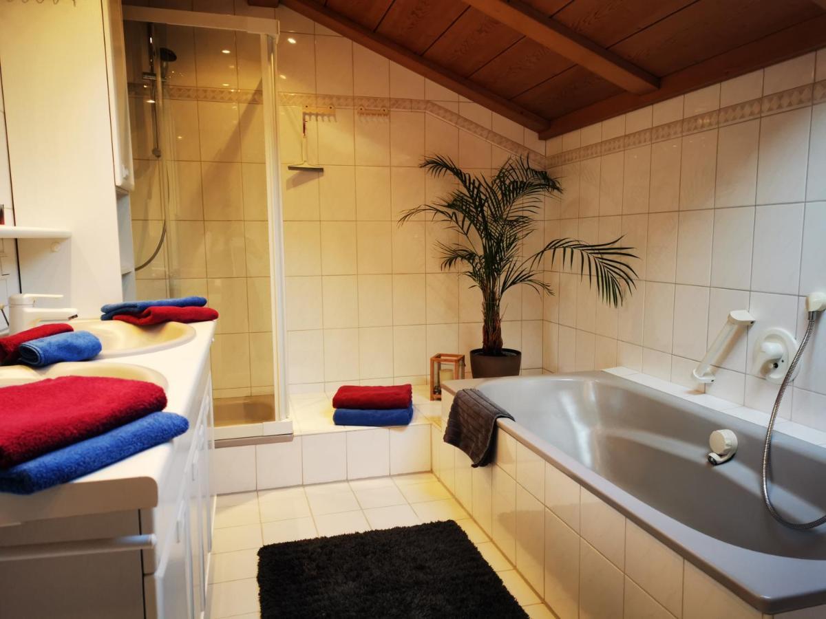 Ferienwohnung Alpenlodge リーデン エクステリア 写真
